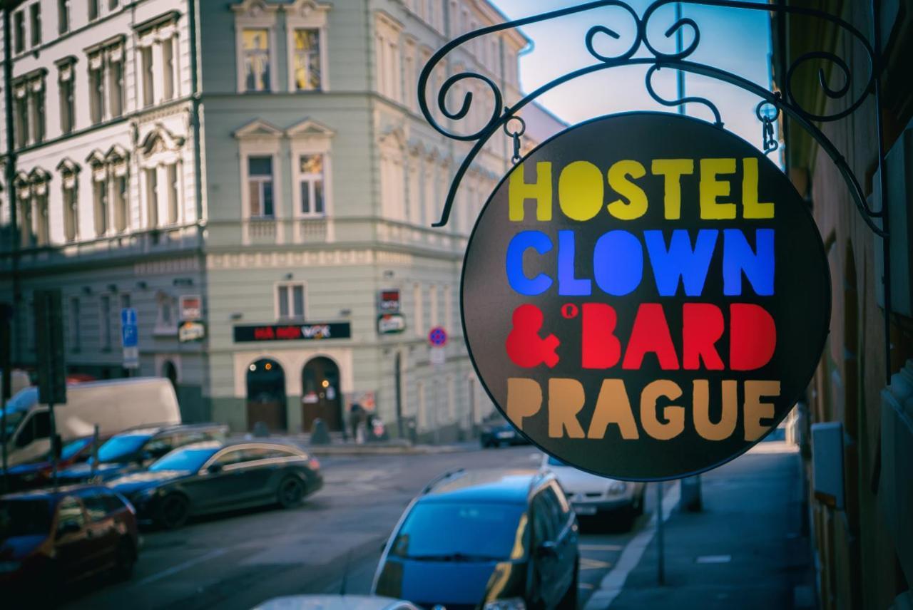 Clown And Bard Hostel Praha Eksteriør bilde